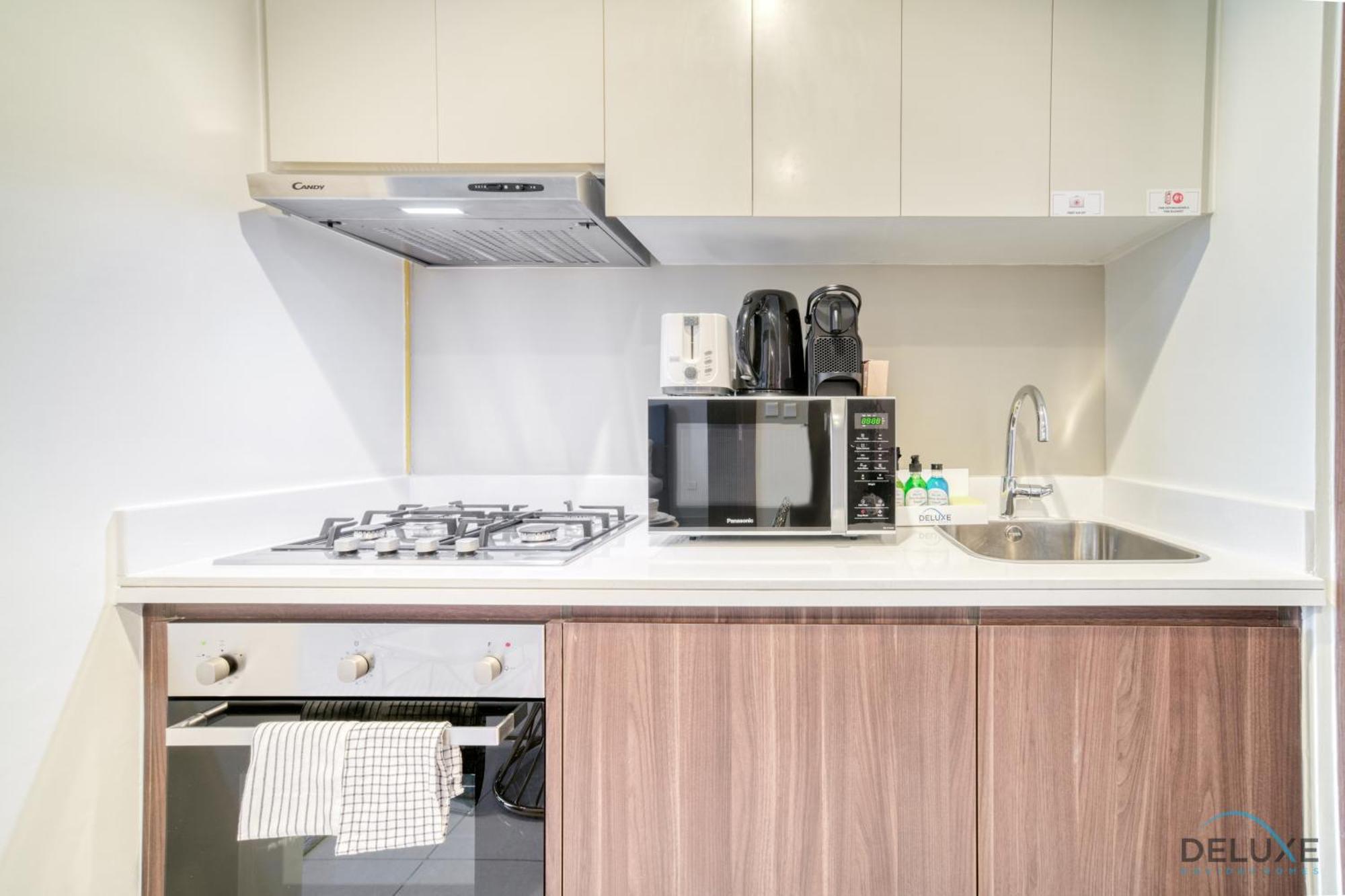 Lavish 1br At Reva Residences Business Bay By Deluxe Homes Dubai